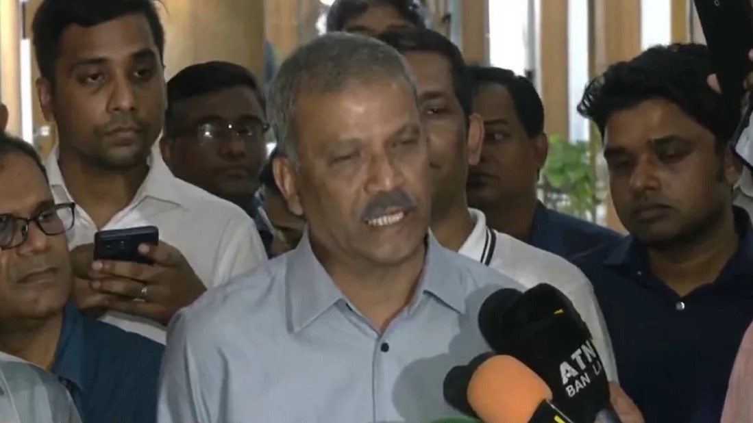 বিচার প্রক্রিয়ার প্রতি সেনাবাহিনীর শ্রদ্ধাবোধ প্রশংসার দাবিদার: আইন উপদেষ্টা